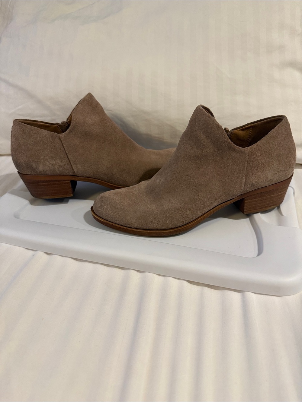 Lucky Brand Taupe Suede Low Heel Ankle Booties, women’s size 8